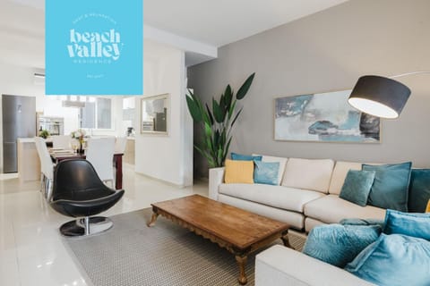 Family duplex apartment w shared pool by Homely Apartment in Malta