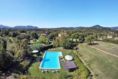 Garden, View (from property/room), Swimming pool