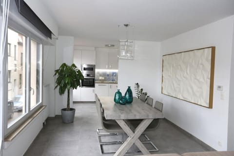 Dining area, Landmark view, Street view