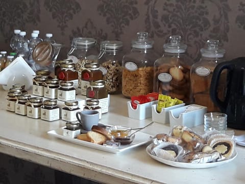 Breakfast, Buffet breakfast, Italian breakfast, Non alcoholic drinks