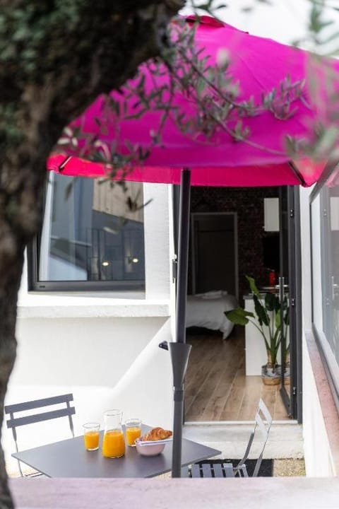 Patio, Inner courtyard view