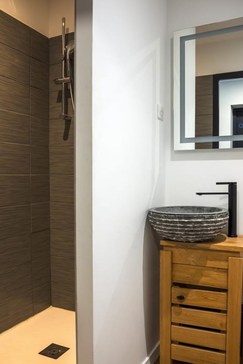 Cit'Hôtel Oasis d'Avignon Hotel in Villeneuve-lès-Avignon