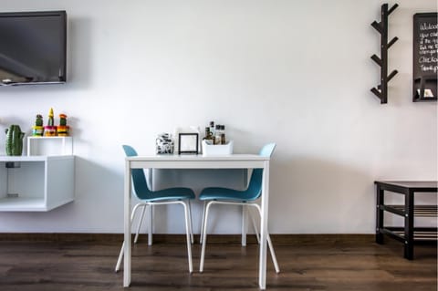 Food and drinks, Dining area