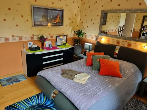 TiNat chambre Bed and Breakfast in Douarnenez