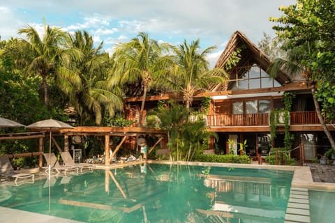 Property building, Swimming pool