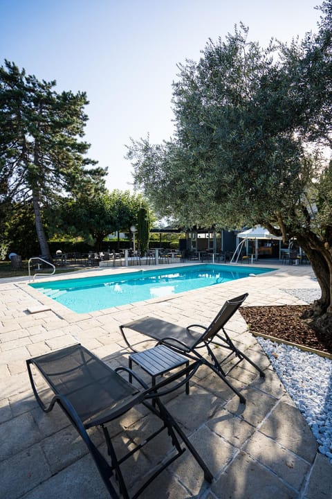 Patio, Swimming pool