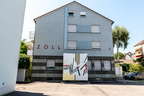 Property building, Facade/entrance