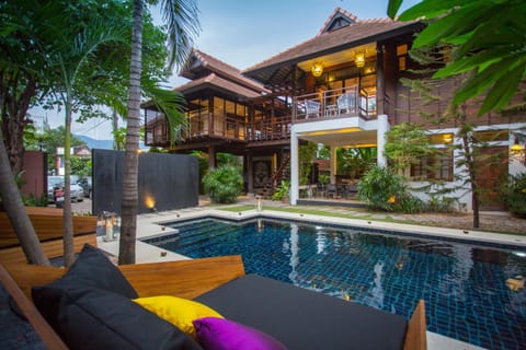 Swimming pool, Swimming pool