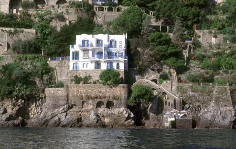 Property building, Natural landscape, View (from property/room), Landmark view, Sea view