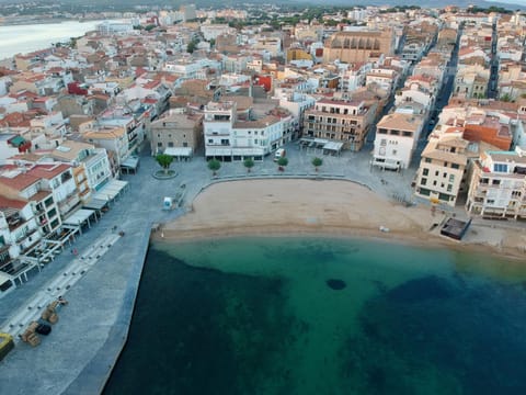 Off site, Day, Natural landscape, Bird's eye view, Beach