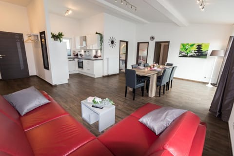 Living room, Seating area, Dining area