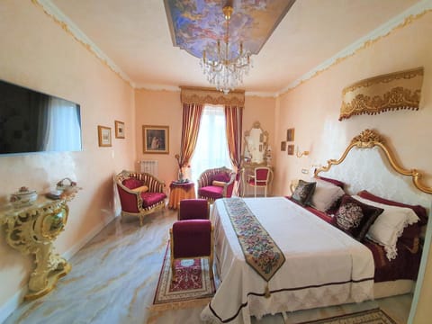 Seating area, Bedroom