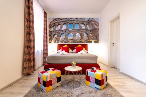 Bed, Living room, Lobby or reception, Photo of the whole room, Seating area, Bedroom