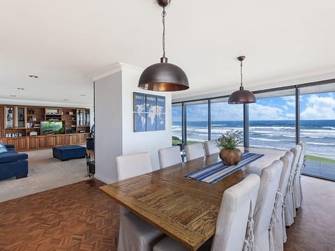 Dining area, Sea view