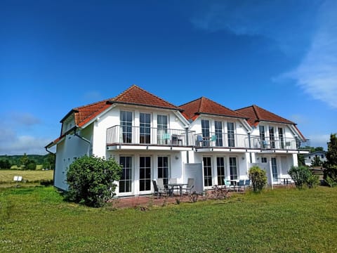 Property building, Balcony/Terrace