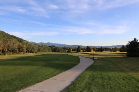 Canyon Pines Retreat House in Star Valley Ranch