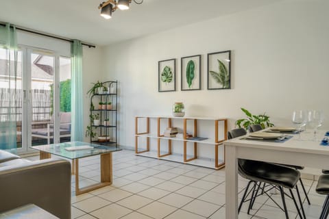 Le Jardin de l'Atrium - Appartement moderne proche de Genève et Palexpo Apartment in Saint-Julien-en-Genevois