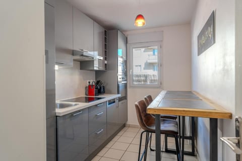 Le Jardin de l'Atrium - Appartement moderne proche de Genève et Palexpo Apartment in Saint-Julien-en-Genevois