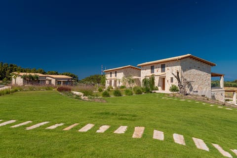 Mint Retreat Suites House in Halkidiki