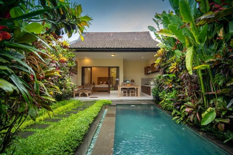 Natural landscape, Garden, Garden view, Pool view, Swimming pool