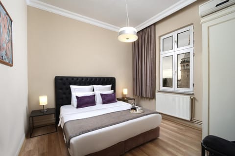 Bed, View (from property/room), Photo of the whole room