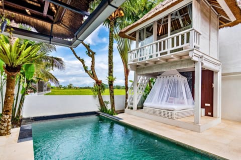 Patio, Bedroom, Pool view
