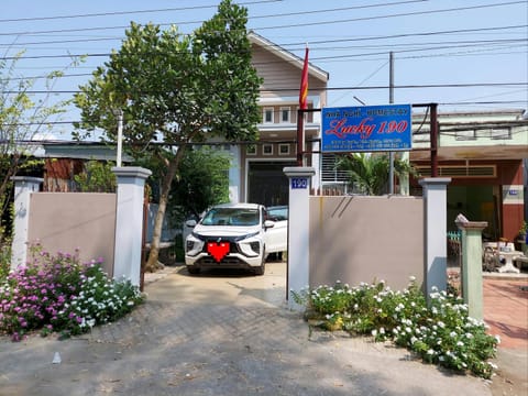 Property building, Day, Location