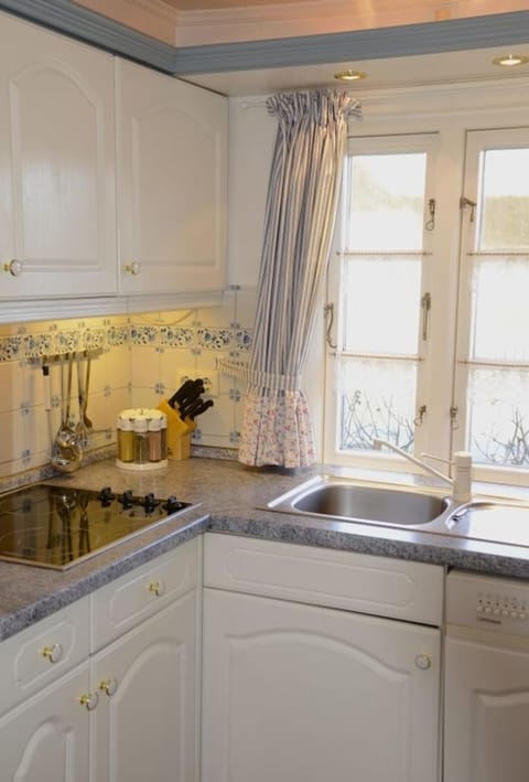 Ferien unterm Reetdach Whg 02 Apartment in Nordfriesland