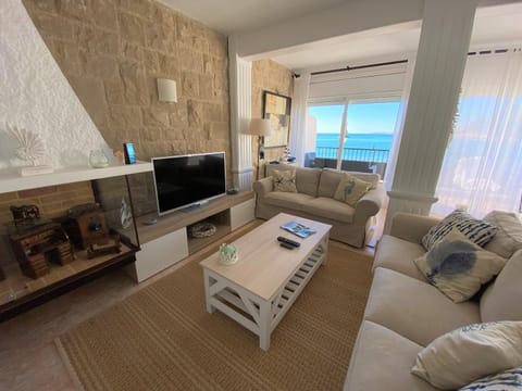 Living room, Sea view