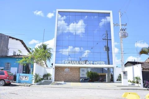 Property building, Facade/entrance, Parking