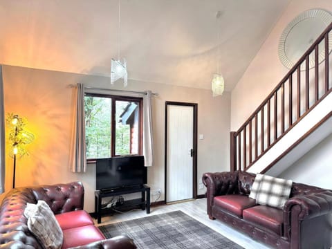Primrose 20-Woodland Lodges-Carmarthen-Pembroke Chalet in Wales