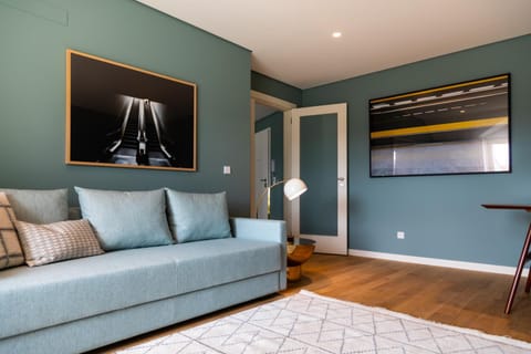 TV and multimedia, Living room, Dining area