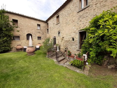 Agriturismo Frantoio Valiani Farm Stay in Umbria