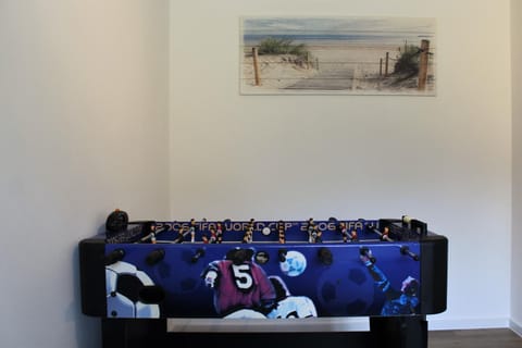 Activities, Photo of the whole room, Decorative detail, Area and facilities, Entertainment