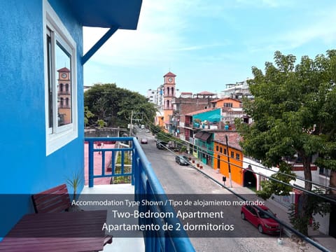 Property building, Neighbourhood, Balcony/Terrace, Balcony/Terrace, City view, Street view