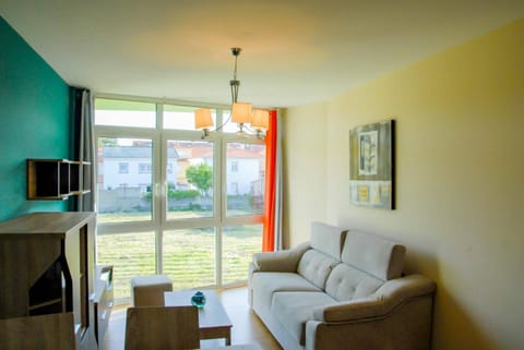 Living room, Garden view