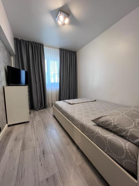 ELEGANT & SILVER LUXURY Apartament Apartment in Craiova