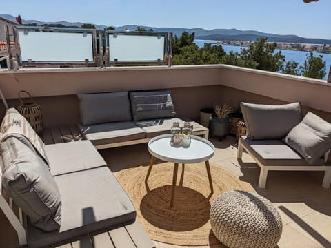 Patio, Balcony/Terrace