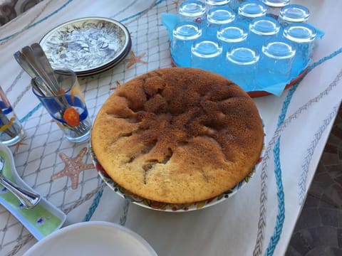 Balcony/Terrace, Food and drinks, Food, Breakfast, Continental breakfast, Buffet breakfast