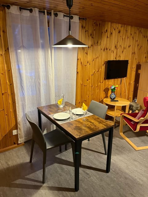 Au village d'Evolène, très joli studio calme et ensoleillé Apartment in Canton of Valais