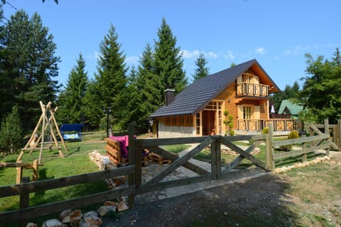 Planinska Gospa House in Zlatibor District, Serbia