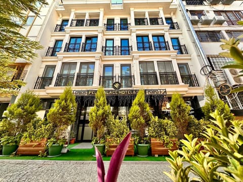 Property building, Garden
