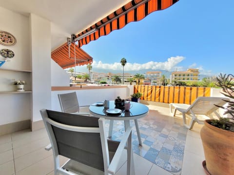 Neighbourhood, Balcony/Terrace, Seating area