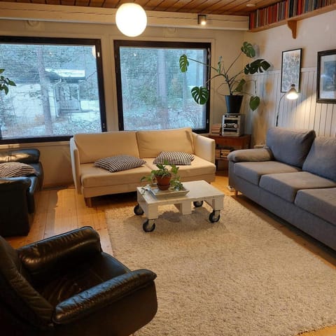 Kodikas talo Villa in Rovaniemi