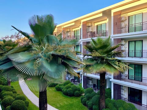 Property building, Garden, Garden view