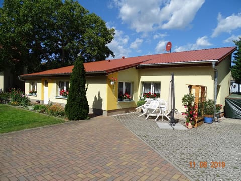 Property building, Patio