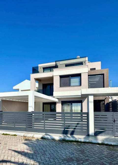 Vit'S sea Villa Apartment hotel in Halkidiki