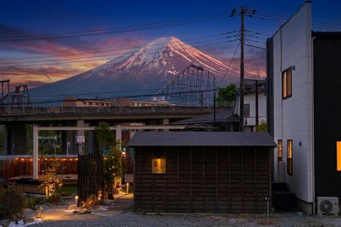 Property building, Nearby landmark, Natural landscape, Mountain view