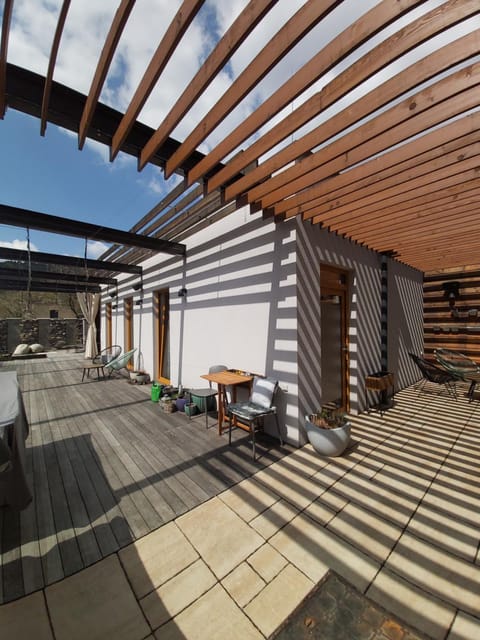 Balcony/Terrace, Internal: Not applicable to any particular room