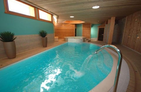 Les Chalets du Chaberton, Pied de pistes et Spa Apartment in Montgenèvre